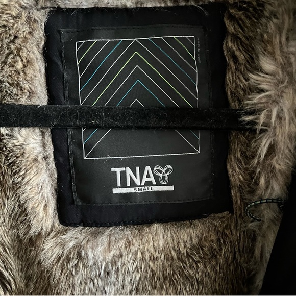 TNA Parka | Chamomix Parka Aritzia - Picture 6 of 12